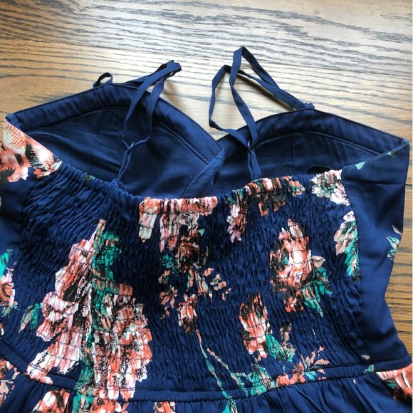 Band of Gypsies Blue Floral Juniors Strap Dress - Picture 4 of 9